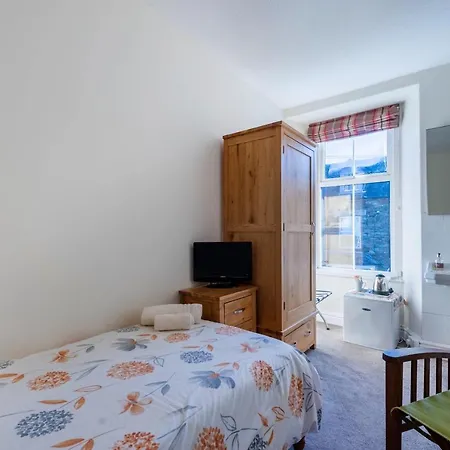 Guest house Thorneyfield 4*